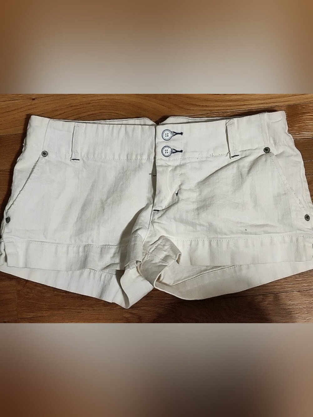 💜5/$25💜American Eagle Size 6 Shorts